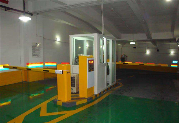 停車(chē)場(chǎng)智能化遇新挑戰(zhàn)，《中國(guó)公路網(wǎng)》提出：關(guān)注智能停車(chē)場(chǎng)市場(chǎng)
